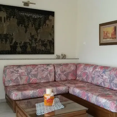 Luxury Filippos Apartment