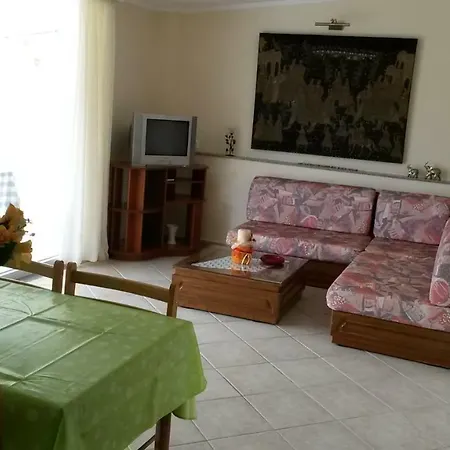 Luxury Filippos Apartment *